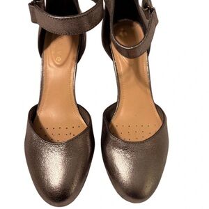 Easy Spirit Shimmering Bronze Heels